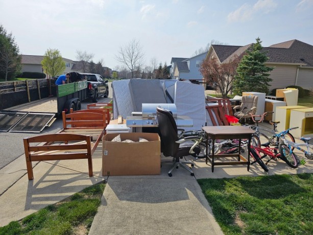 garbage-removal-service-dubai-0527161730-big-1