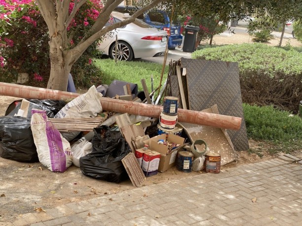 junk-rubbish-garbage-removal-musaffah-industrial-area-abu-dhabi-big-1