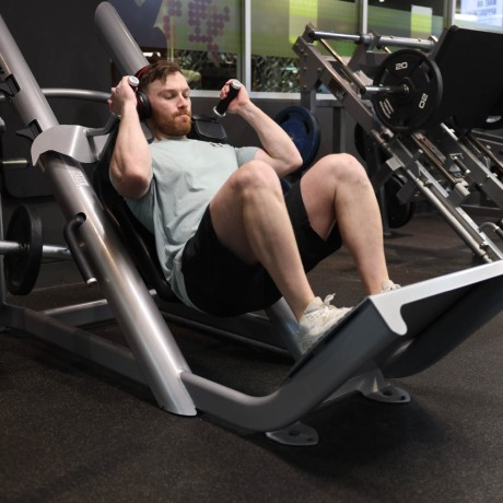 used-gym-equipment-buyers-in-al-warsan-dubai-0556949920-big-0